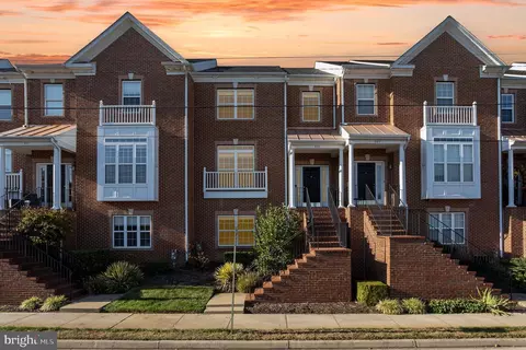 509 Dunmore St, Fredericksburg, VA 22401