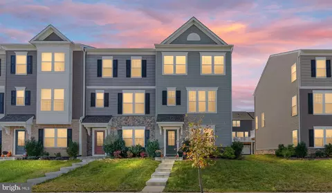 1813 Sag Harbor Ln, Fredericksburg, VA 22401