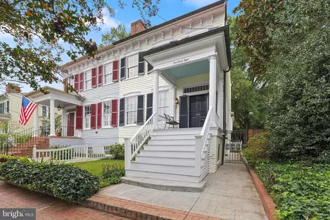 138 Caroline St, Fredericksburg, VA 22401