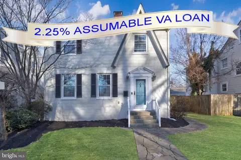 711 Mary Ball St, Fredericksburg, VA 22401