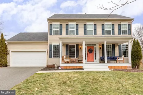 1007 Julias Pl, Fredericksburg, VA 22401
