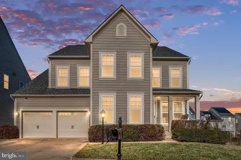 1003 Everett Ct, Fredericksburg, VA 22401
