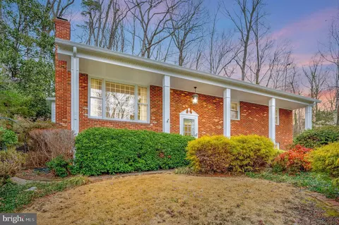 1803 Genther Ln, Fredericksburg, VA 22401