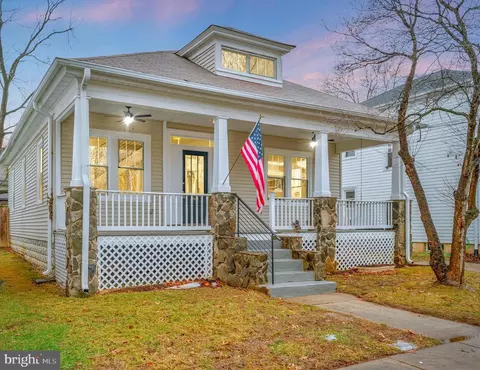 602 Shepherd St, Fredericksburg, VA 22401