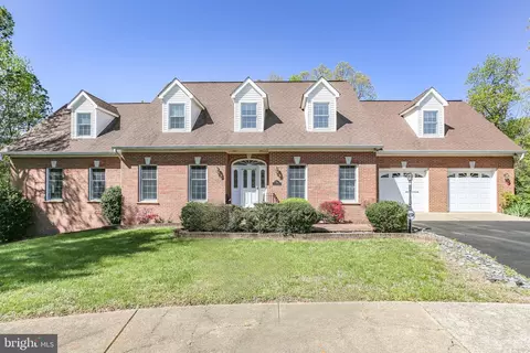 104 Chase Ln, Fredericksburg, VA 22401