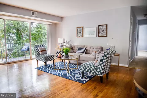 1805 B William St #107, Fredericksburg, VA 22401