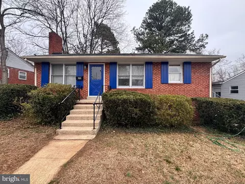 700 Hanson Ave, Fredericksburg, VA 22401