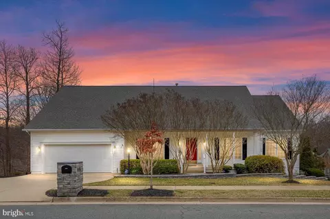 1000 Black Oak Ct, Fredericksburg, VA 22401