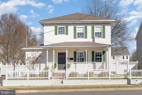 1423 William St, Fredericksburg, VA 22401