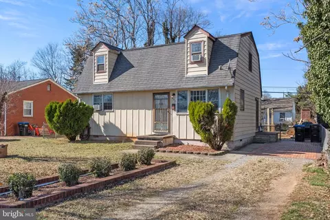 203 Duke St, Fredericksburg, VA 22401