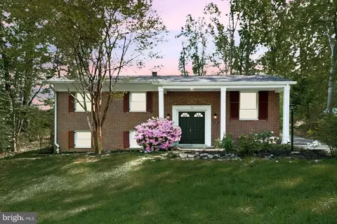 110 Braehead Dr, Fredericksburg, VA 22401