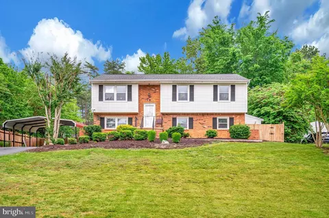 14 Apache Ter, Fredericksburg, VA 22401