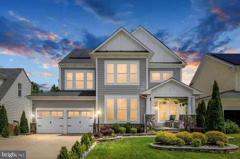 1323 Walker Dr, Fredericksburg, VA 22401