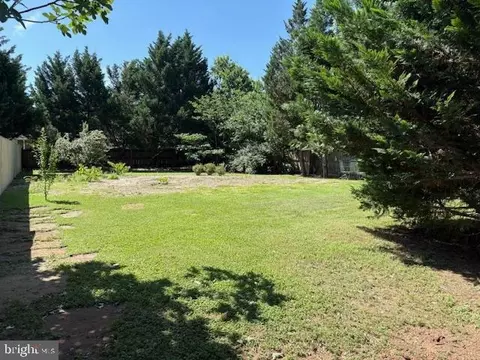 210 Bridgewater St, Fredericksburg, VA 22407