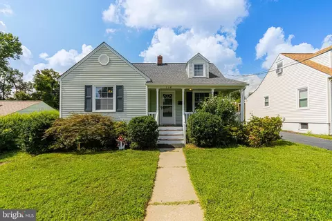 114 Forrest Ave, Fredericksburg, VA 22401