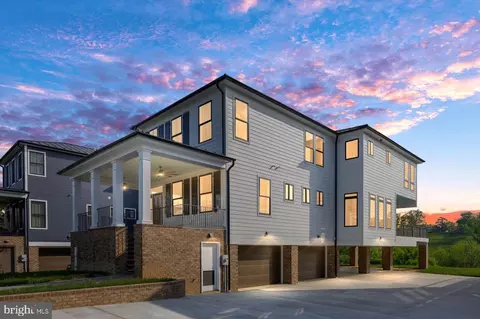 1115 Sophia St, Fredericksburg, VA 22401