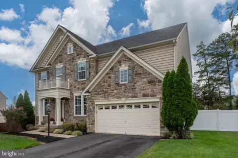 1002 Jills Pl, Fredericksburg, VA 22401