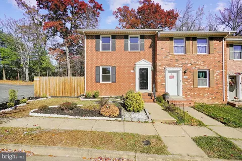 128 Farrell Ln, Fredericksburg, VA 22401