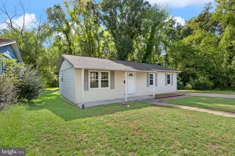 404 Newell St, Fredericksburg, VA 22401