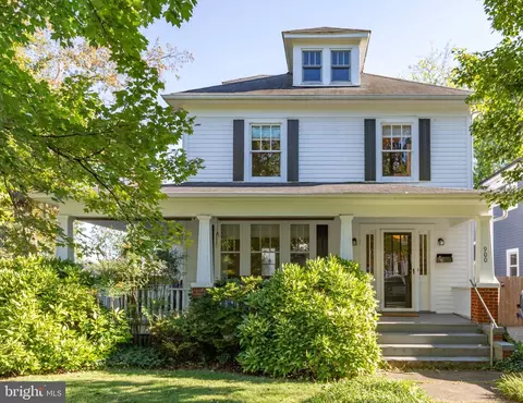 900 Wolfe St, Fredericksburg, VA 22401