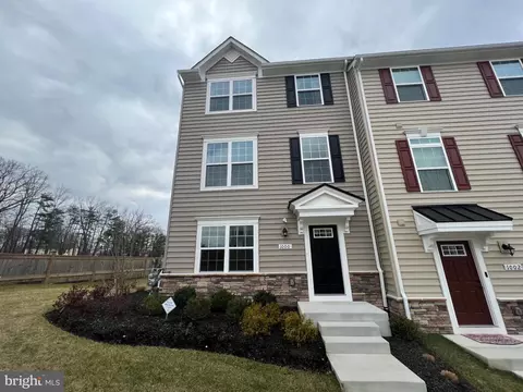 1000 Valley Run Dr, Fredericksburg, VA 22401
