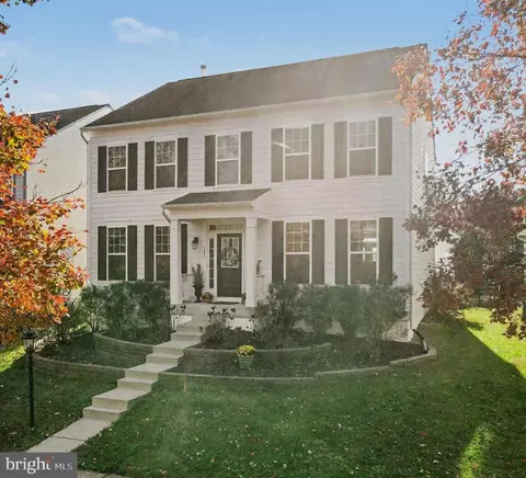 1207 Hearthstone Dr, Fredericksburg, VA 22401