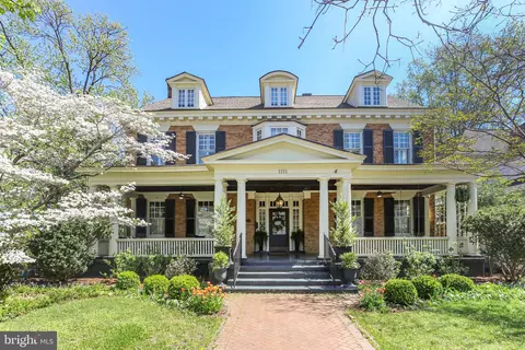 1111 Prince Edward St, Fredericksburg, VA 22401