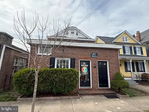 1004 Prince Edward St, Fredericksburg, VA 22401