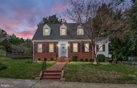 909 Mortimer Ave, Fredericksburg, VA 22401