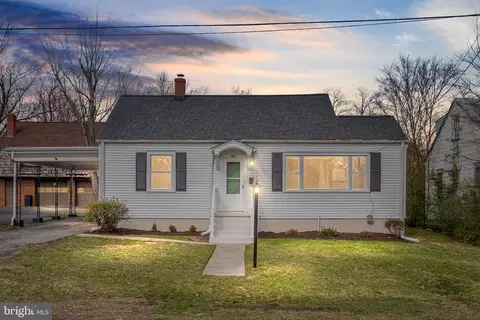 107 Gibson St, Fredericksburg, VA 22401