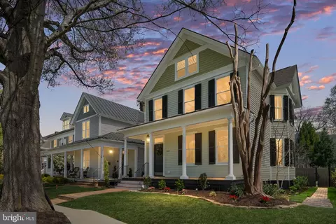 1403 Washington Ave, Fredericksburg, VA 22401