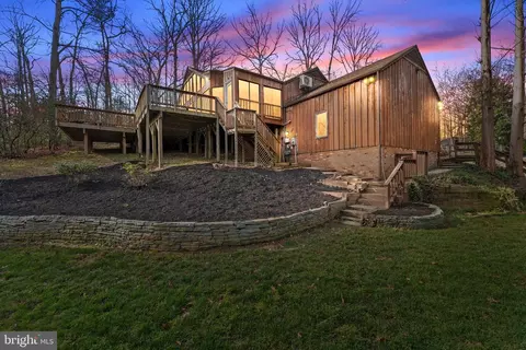 331 Braehead Dr, Fredericksburg, VA 22401