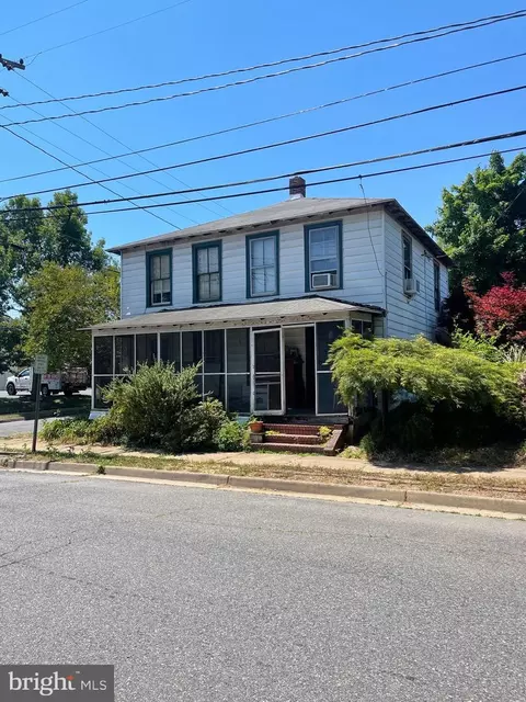 300 Prince Edward St, Fredericksburg, VA 22401