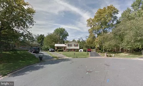 5 Jaybee Ct, Fredericksburg, VA 22401