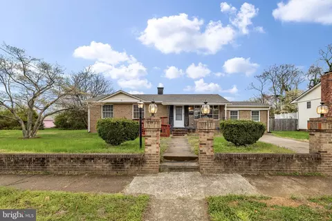 1306 Cardwell St, Fredericksburg, VA 22401