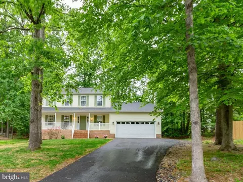 1716 Raines Dr, Fredericksburg, VA 22401