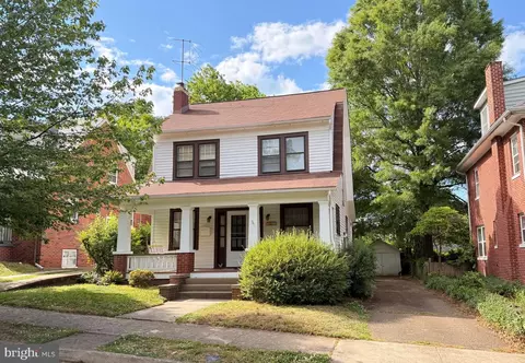 911 Brompton St, Fredericksburg, VA 22401