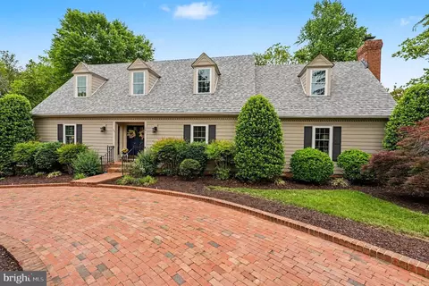 301 Falling Creek Rd, Fredericksburg, VA 22401
