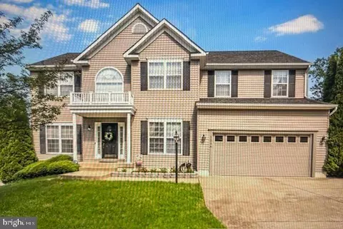 1004 Black Oak Ct, Fredericksburg, VA 22401