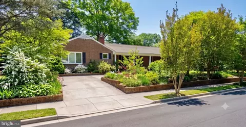 1420 Royston St, Fredericksburg, VA 22401