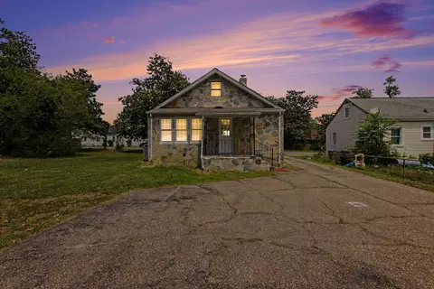 112 Gibson St, Fredericksburg, VA 22401