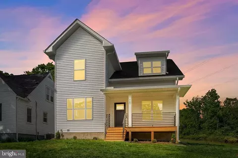 147 Longstreet Ave, Fredericksburg, VA 22401