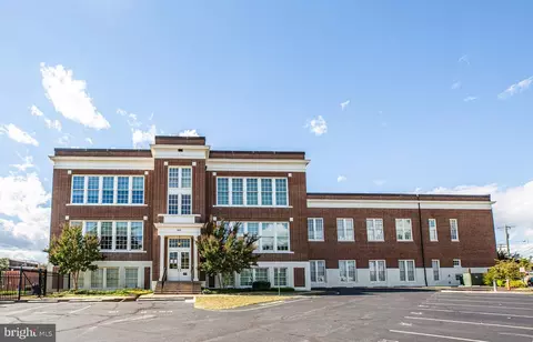 900 Barton St #307, Fredericksburg, VA 22401