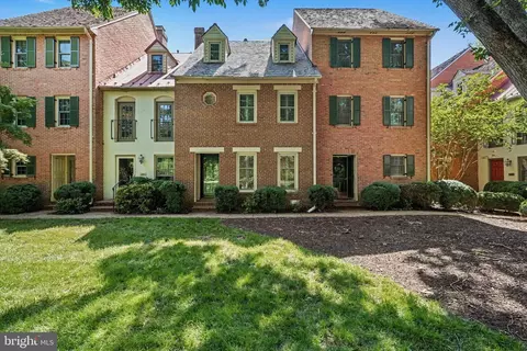 1306 Kenmore Ave #4, Fredericksburg, VA 22401