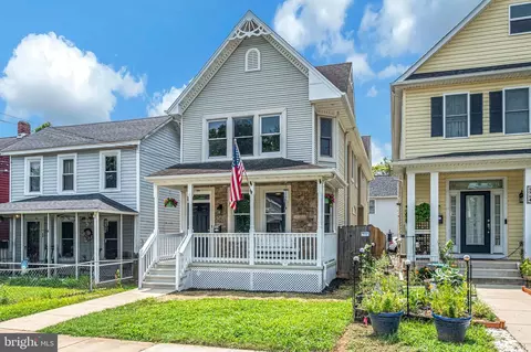1712 Washington Ave, Fredericksburg, VA 22401