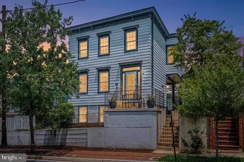 309 Princess Anne St, Fredericksburg, VA 22401