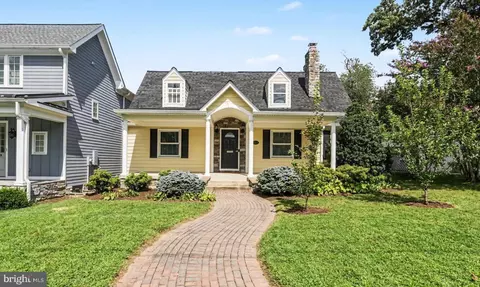 1319 Augustine Ave, Fredericksburg, VA 22401