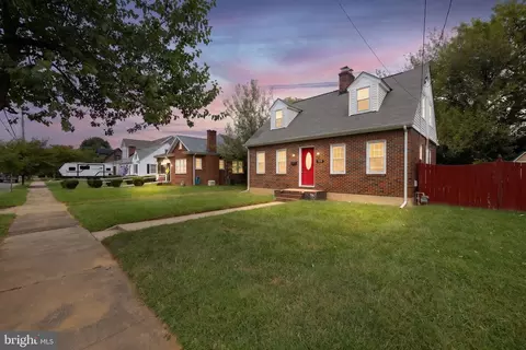 2003 Elmhurst Ave, Fredericksburg, VA 22401
