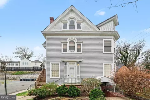 1122 Caroline St, Fredericksburg, VA 22401