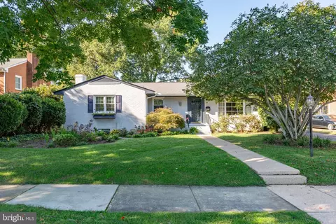 1200 Rappahannock Ave, Fredericksburg, VA 22401
